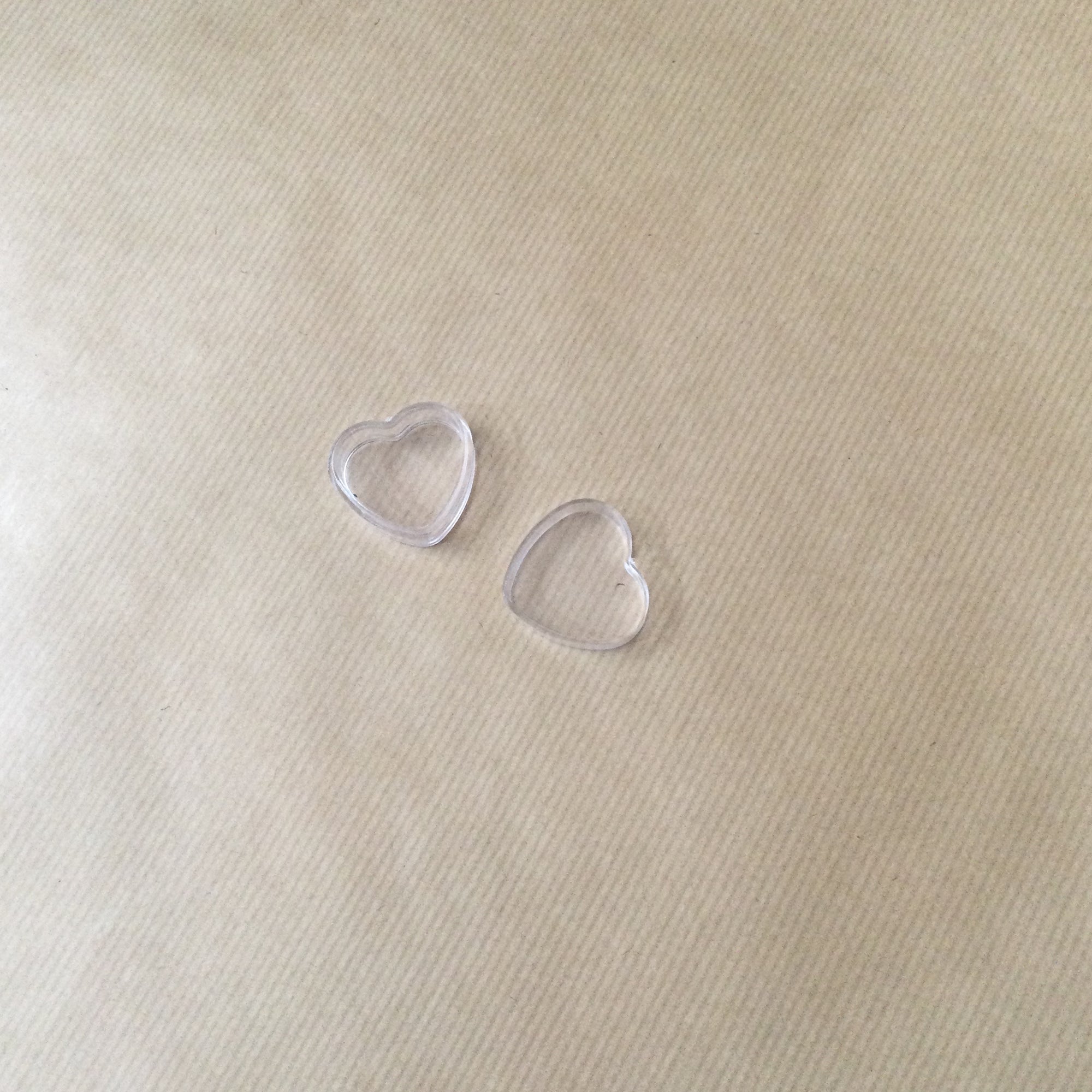 Mini plastic heart gift boxes