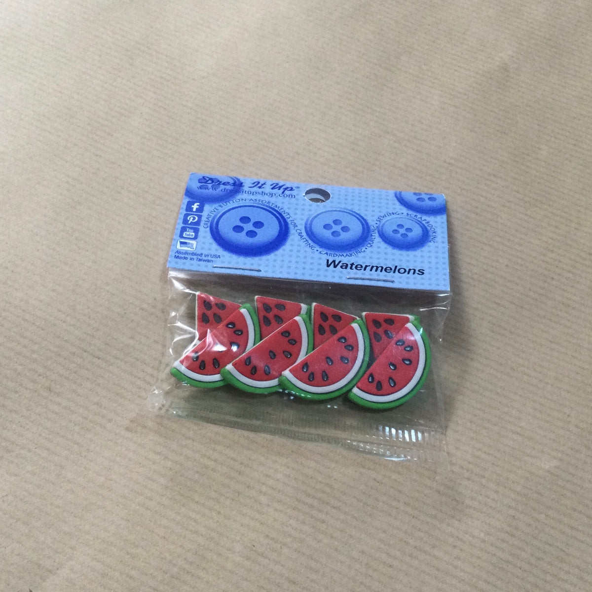 Assorted Novelty buttons - Dress it up