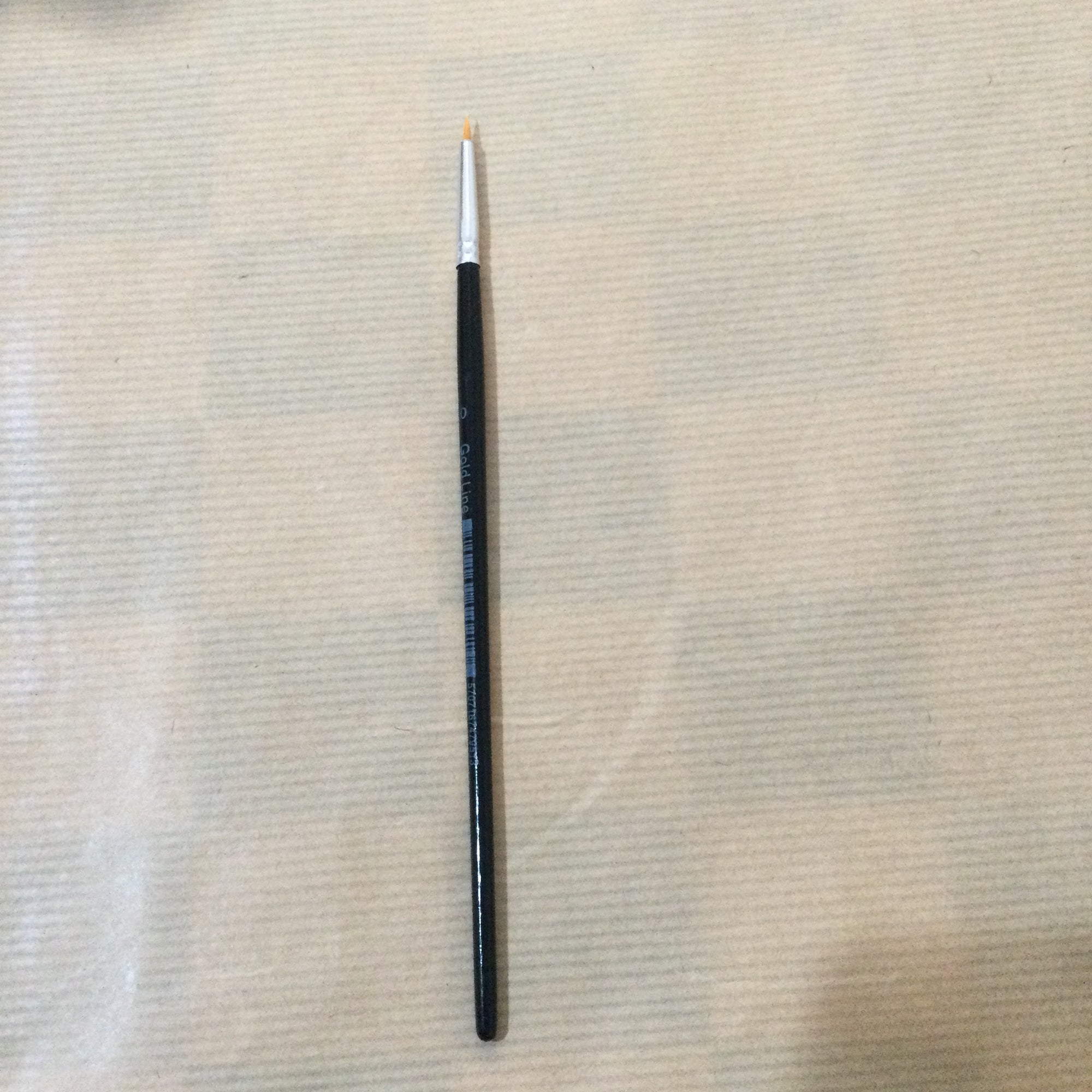 Gold line paint brushes