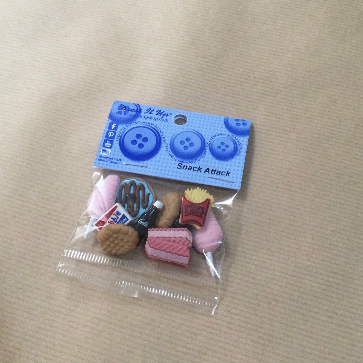 Assorted Novelty buttons - Dress it up