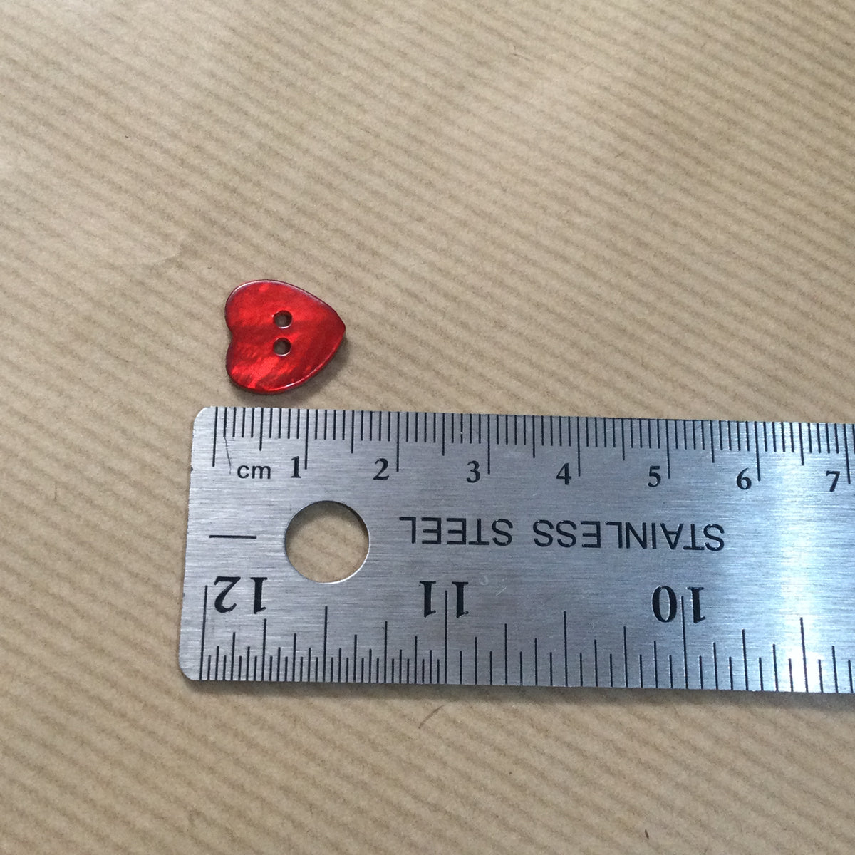 Heart shaped buttons - pearlescent red