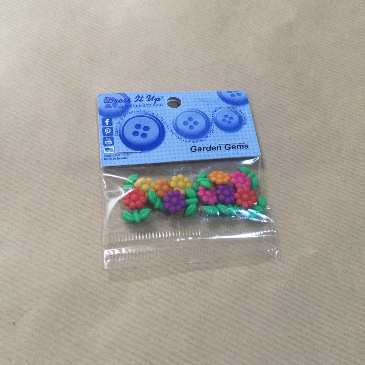Assorted Novelty buttons - Dress it up
