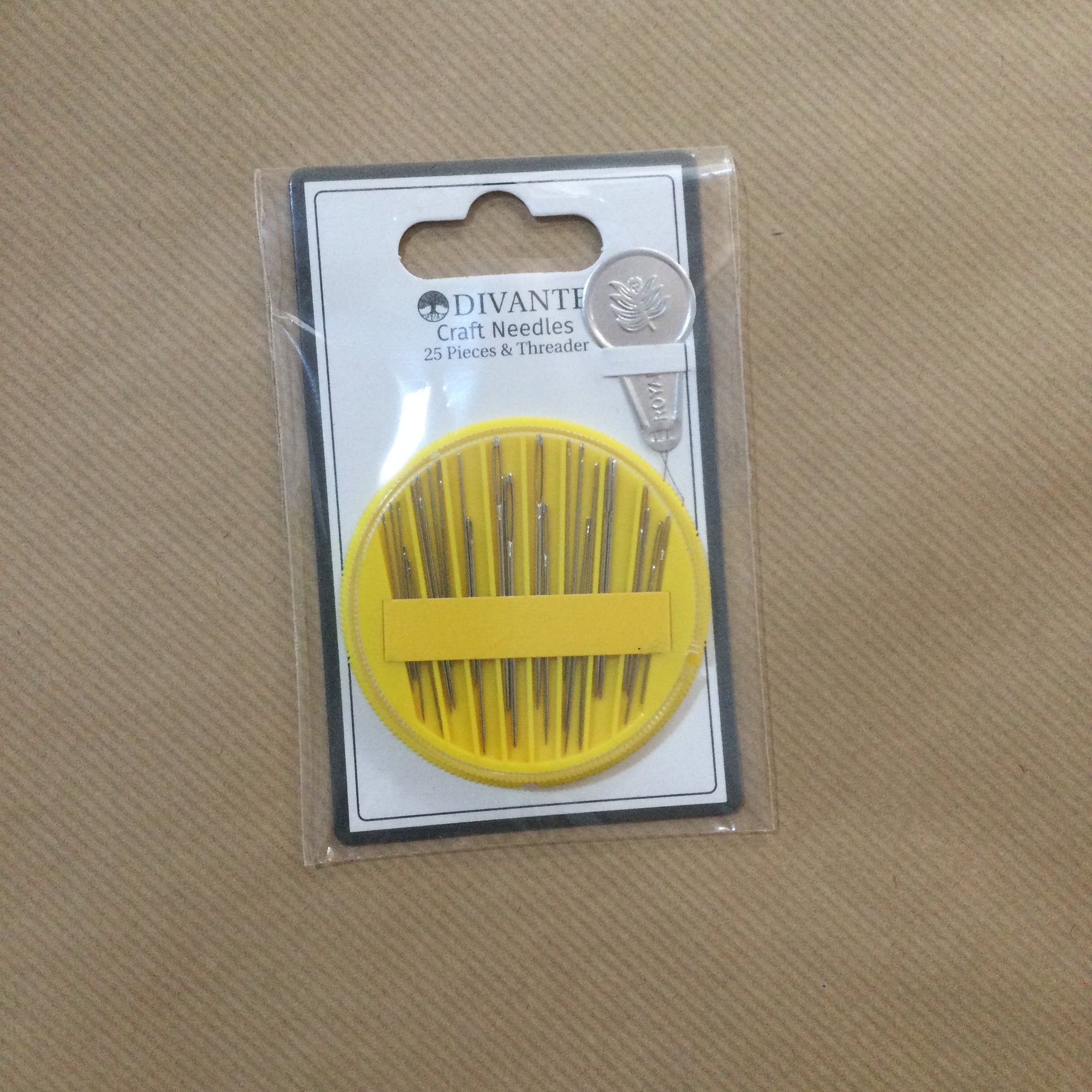 Craft sewing needles x 25 + threader - Divante