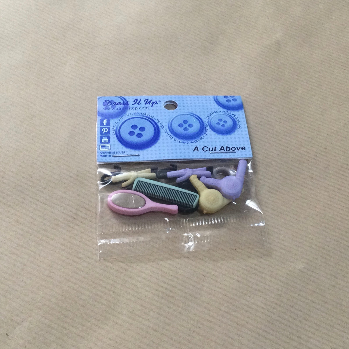 Assorted Novelty buttons - Dress it up
