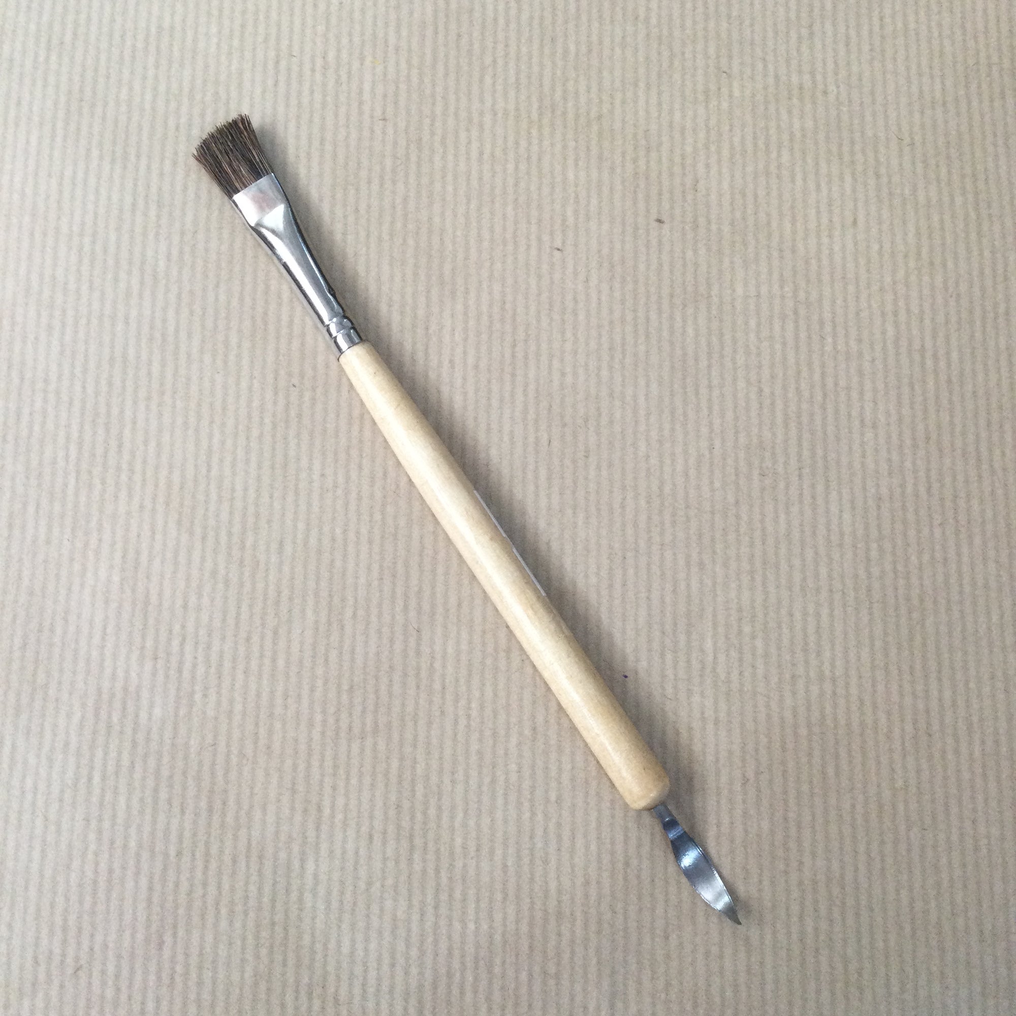 Clean up tool with brush  - wooden handle C10