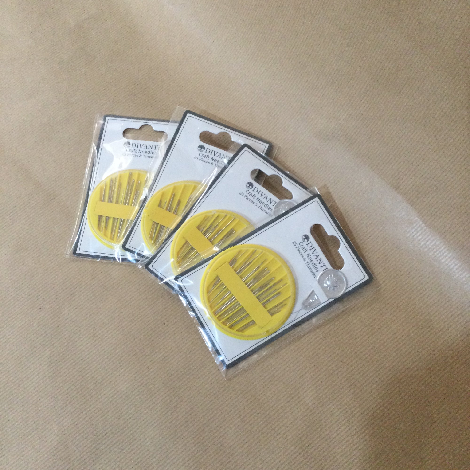Craft sewing needles x 25 + threader - Divante