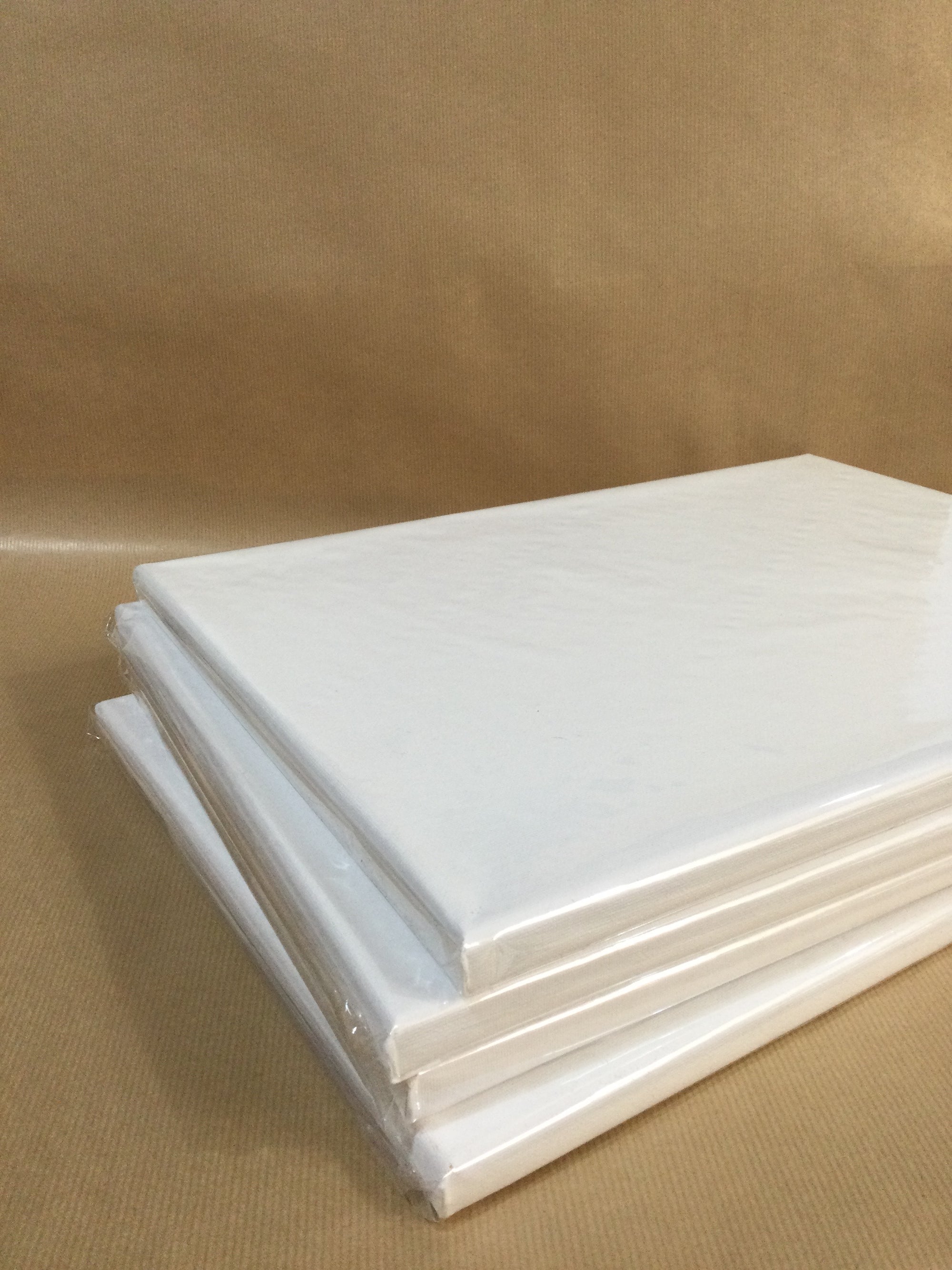 Large white canvas 30 x 40 cm