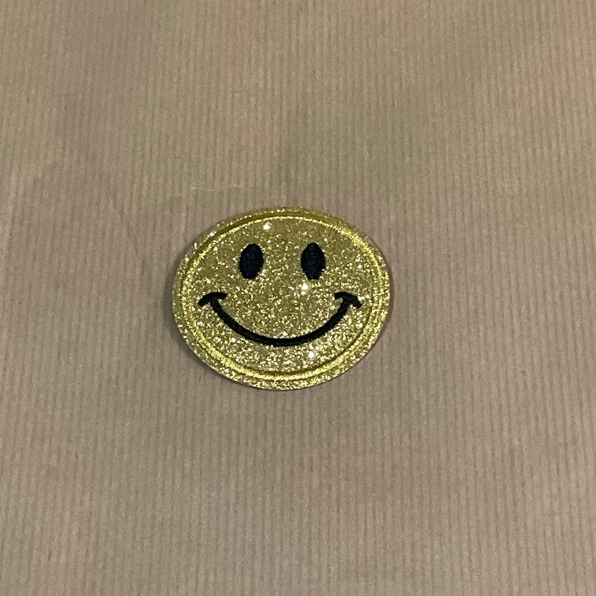 Glittery smiley iron-on patches