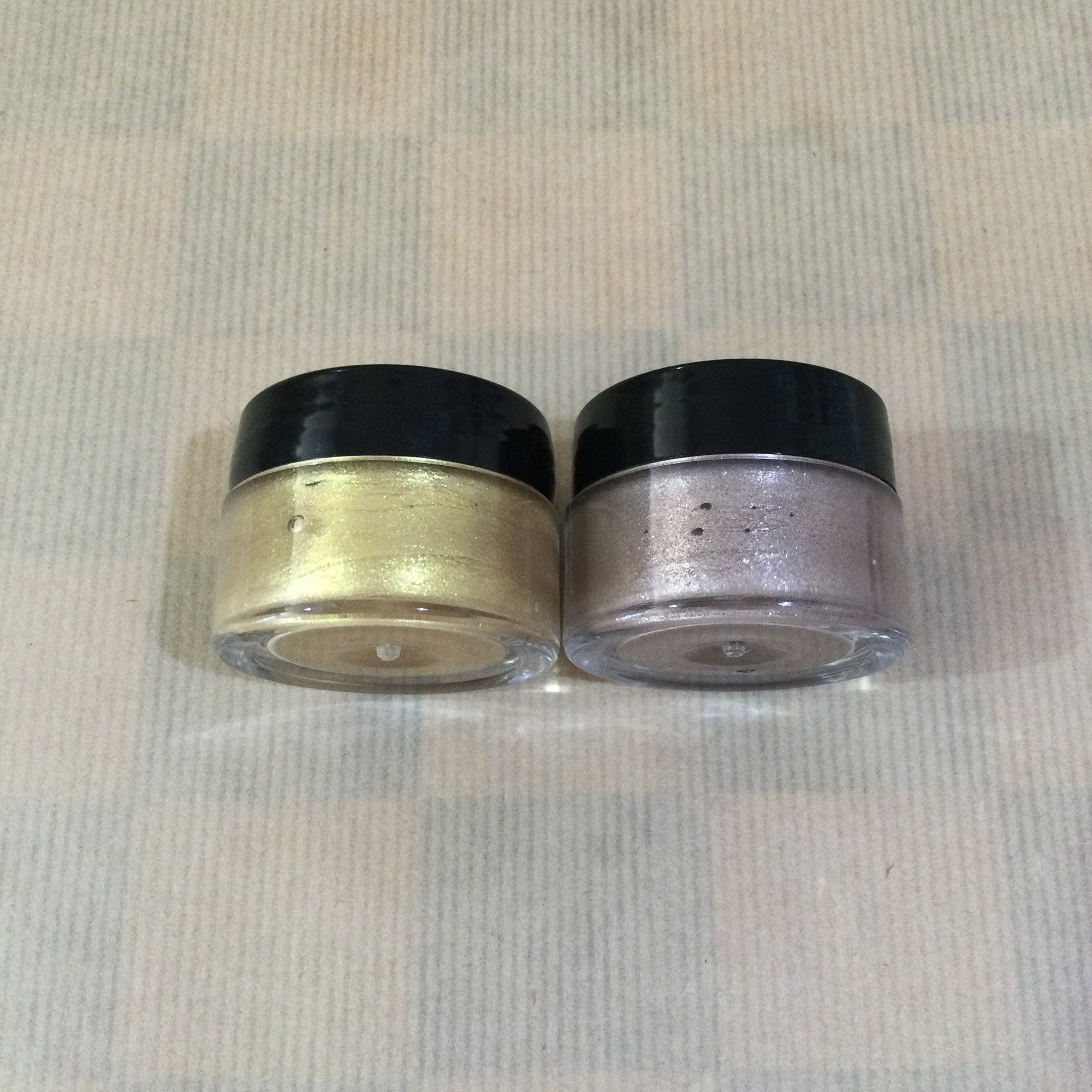 Dora Metallic Finger Wax