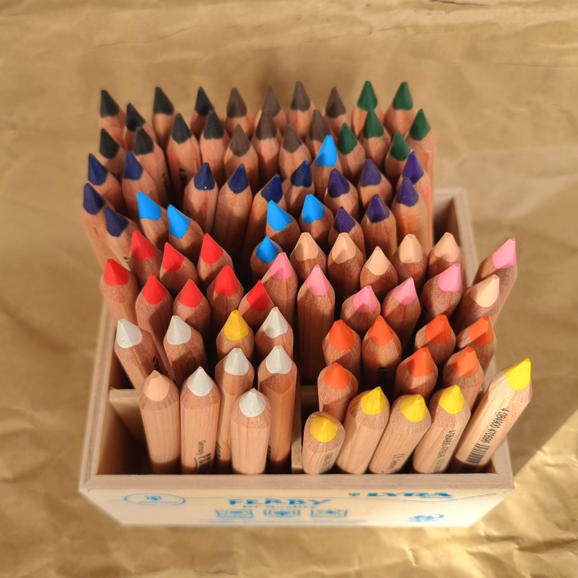 Lyra Crayons
