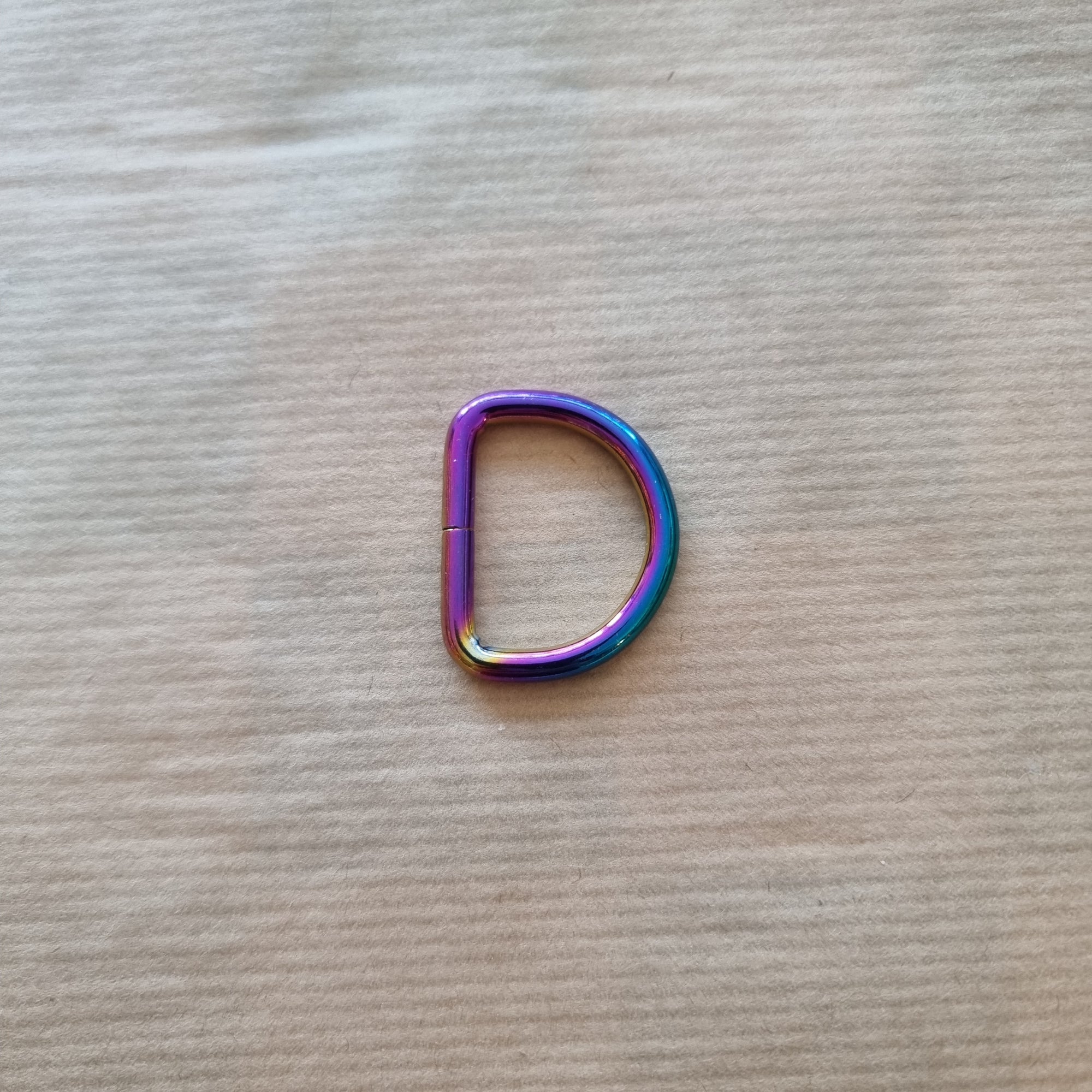 Rainbow D Ring 25