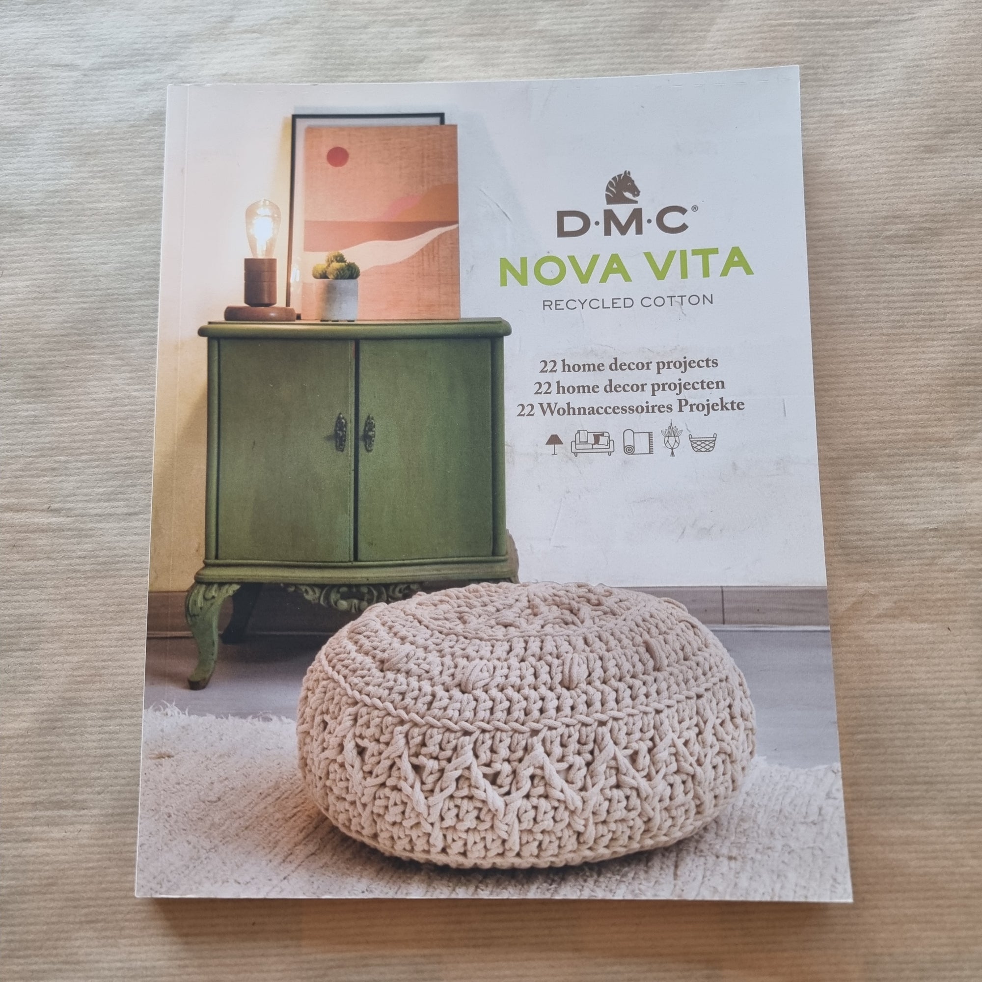 D.M.C Nova Vita 22 Home Decor Projects